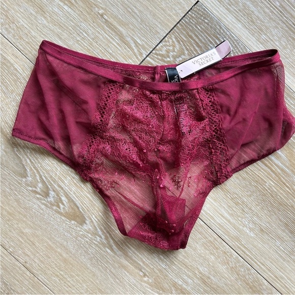 🆕 Victoria’s Secret Sheer Lace Bra & Panty Set – Wine/Burgundy - Picture 2 of 6